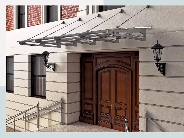 Металлические козырьки от 614 руб. в Чистополе